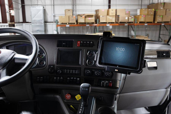 Aktywny modułowy uchwyt o wzmocnionej konstrukcji do Zebra ET55 10.1 z blokadą kluczykową.