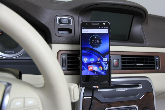 Uchwyt aktywny z kablem USB do Motorola Moto Z Droid