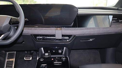 ProClip uchwyt montażowy do Audi Q6 2025-2026