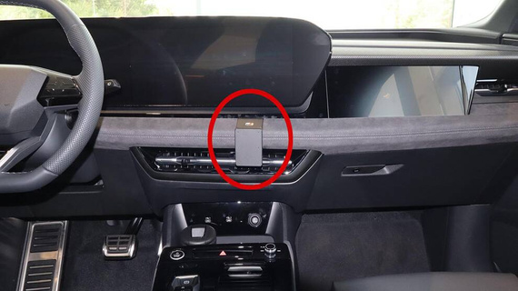 ProClip uchwyt montażowy do Audi Q6 2025-2026