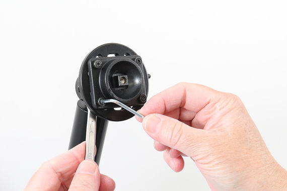 Aktywny uchwyt Brodit do stałego montażu na CipherLab RS38