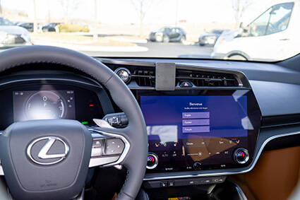 ProClip wspornik montażowy do Lexus seria RZ 2023-2026