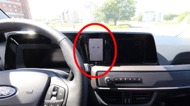 ProClip uchwyt montażowy do Ford Transit Courier 2024-2026