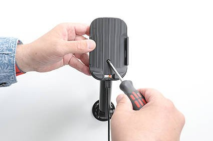 Uchwyt indukcyjny dedykowany do Point Mobile 30 z ładowarką samochodową.