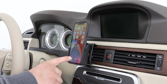 Uchwyt uniwersalny pasywny do iPhone 13 Pro Max bez futerału oraz w futerale lub etui o wymiarach: 75-89 mm (szer.), 6-10 mm (grubość)