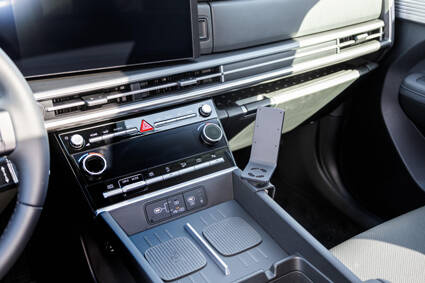 ProClip uchwyt montażowy do Hyundai Santa Fe 2024-2025