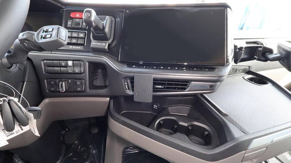 ProClip uchwyt montażowy do Scania seria R 2025-2025