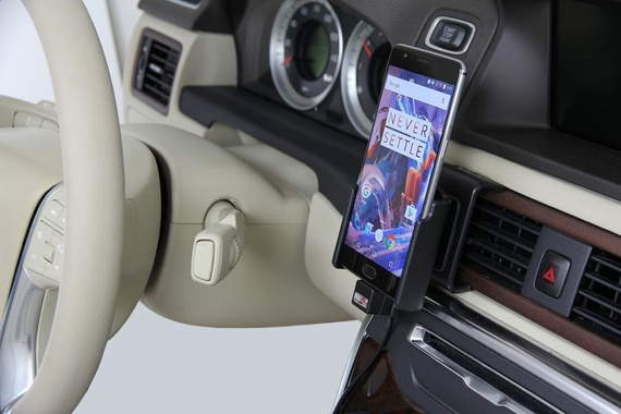 Uchwyt aktywny z kablem USB do OnePlus 3