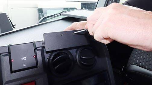 ProClip o wzmocnionej konstrukcji uchwyt montażowy do Renault T 2023-2025