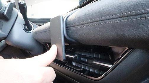 ProClip uchwyt montażowy do Audi Q6 2025-2026