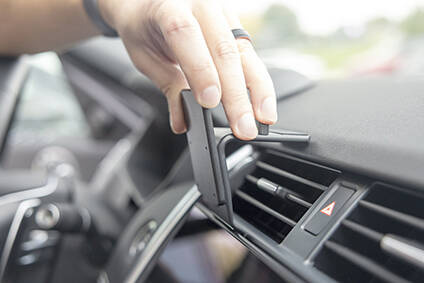 Brodit ProClip uchwyt do Land Rover Discovery 2021-2025