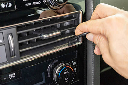 ProClip uchwyt montażowy do Infiniti QX80 2022-2024 wersja USA