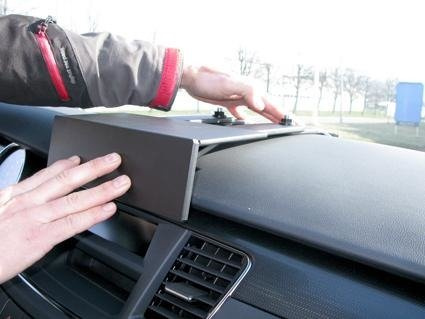 Bardzo mocny, bezinwazyjny wspornik montażowy do Peugeot 508 11-19