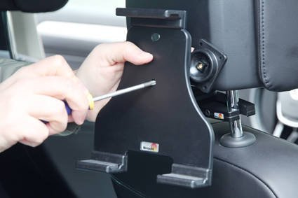 Brodit Uniwersalny Uchwyt do Tabletu | CRASH TESTED. Uchwyt regulowany, pasywny do tabletów w futerale oraz bez futerału o wymiarach: 180-230 mm (szer.), do 25 mm (grubość).