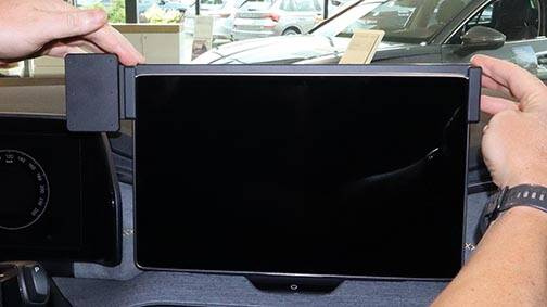 ProClip do Skoda Kodiaq 2024-2026 (TYLKO DO EKRANU 13'')