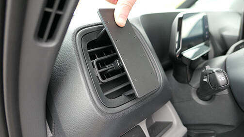 ProClip uchwyt montażowy do Volkswagen ID. Buzz Cargo 2023-2026